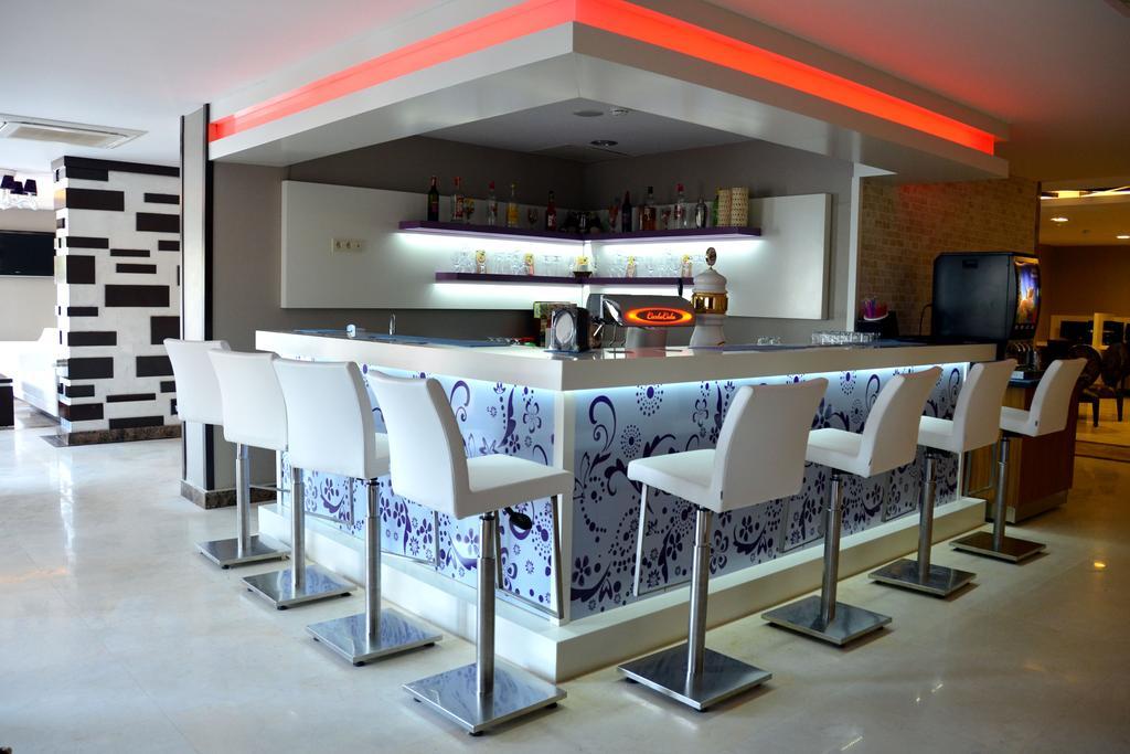 Holiday City Hotel (Adults Only) Сиде Екстериор снимка